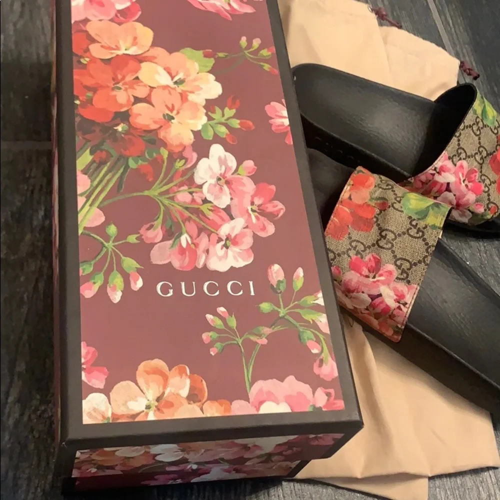 Gucci Black Slides with Floral GG Canvas Strap